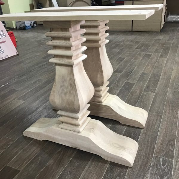 Legs of oak monastic style