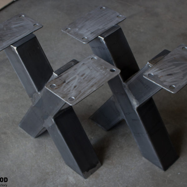 IMG_6023 small steel legs for tables without paint