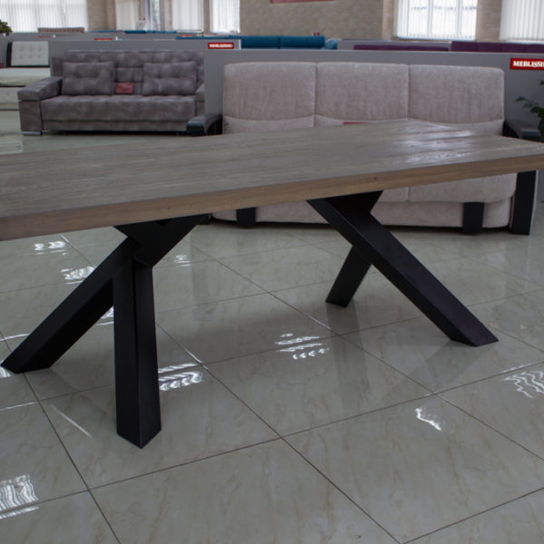 diy wood table with metal legs