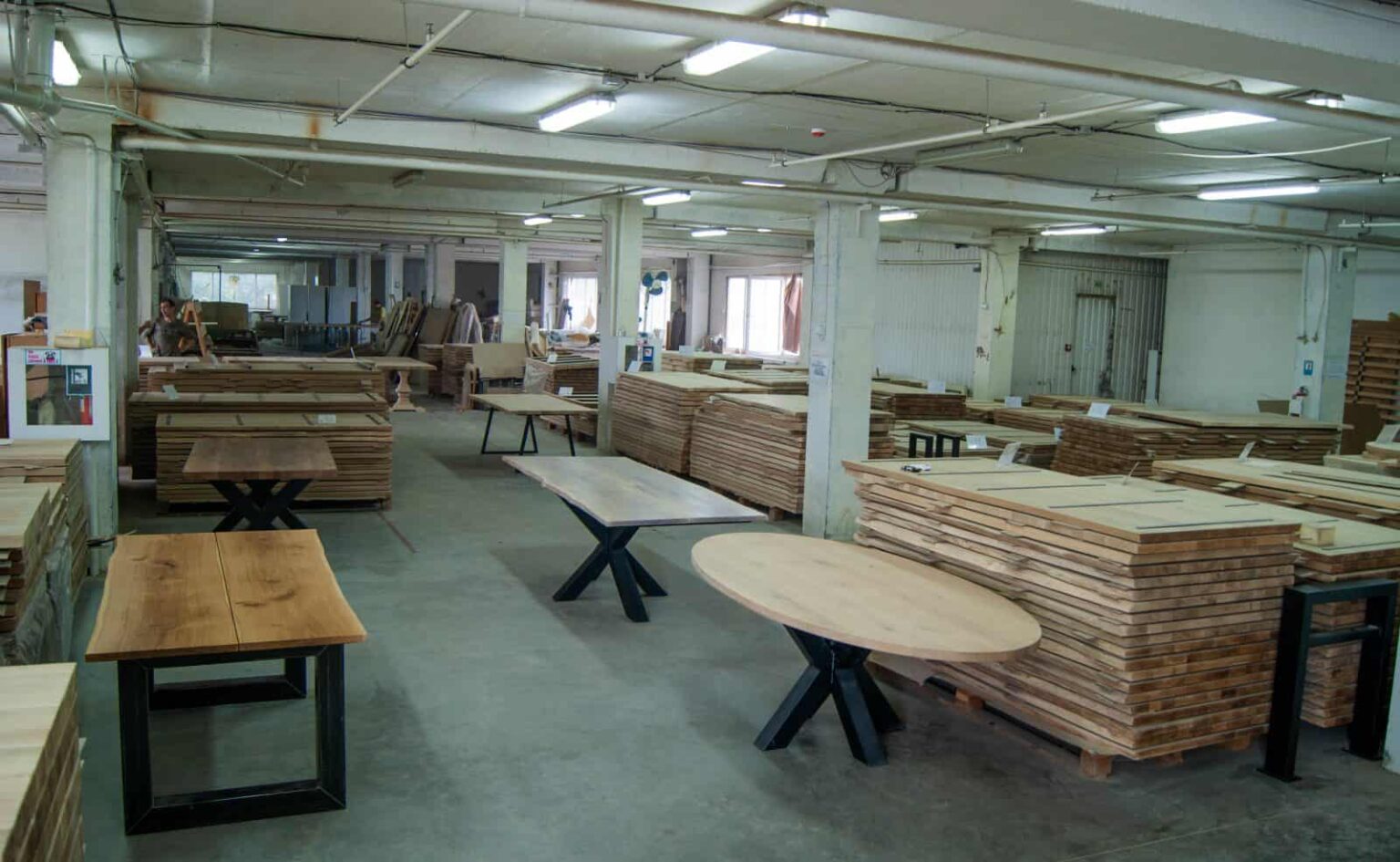 Solid wood furniture manufacturers, Oak table factory MBS Wood